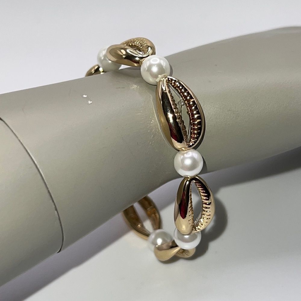 INC International Concepts Gold-Tone Shells & Imitation Pearl Stretchy Bracelet